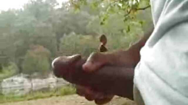 બક્સોમ બોમ્બશેલ સોનિયા કેલ ગુજરાતી બીપી ફિલ્મ તમામ સંભવિત હોદ્દાઓ પર ગડબડ કરે છે